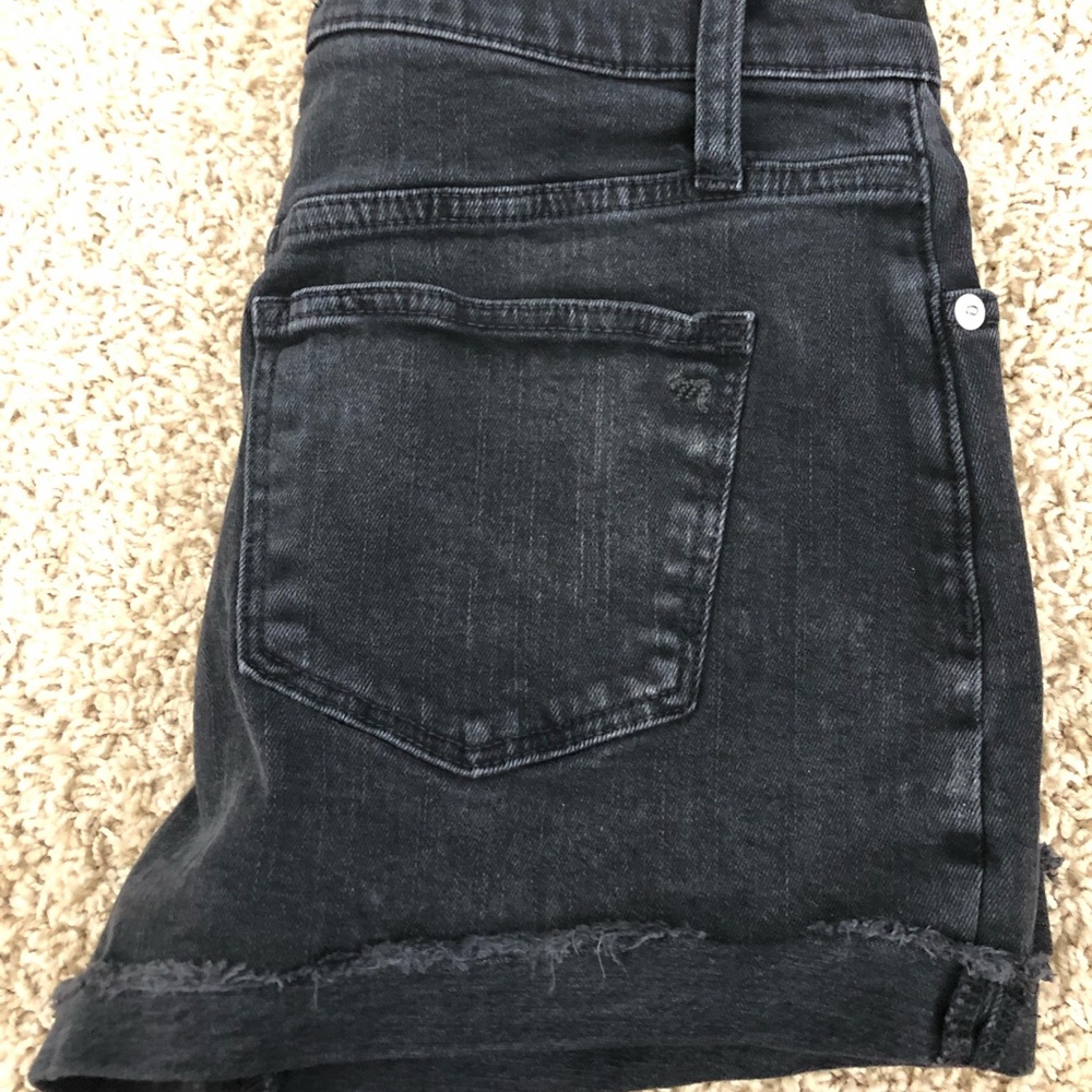 Madewell High Rise Demin Shorts in Lunar Wash